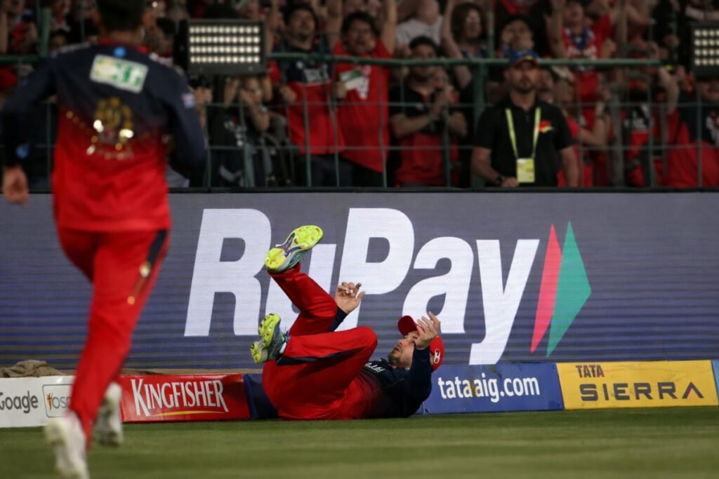 RCB players celebrating after their win in IPL 2026.